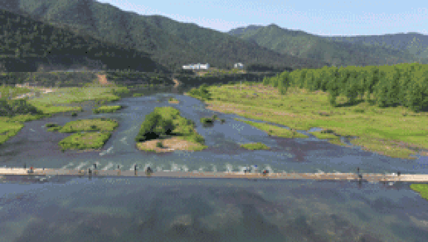 航拍原生态湿地河流